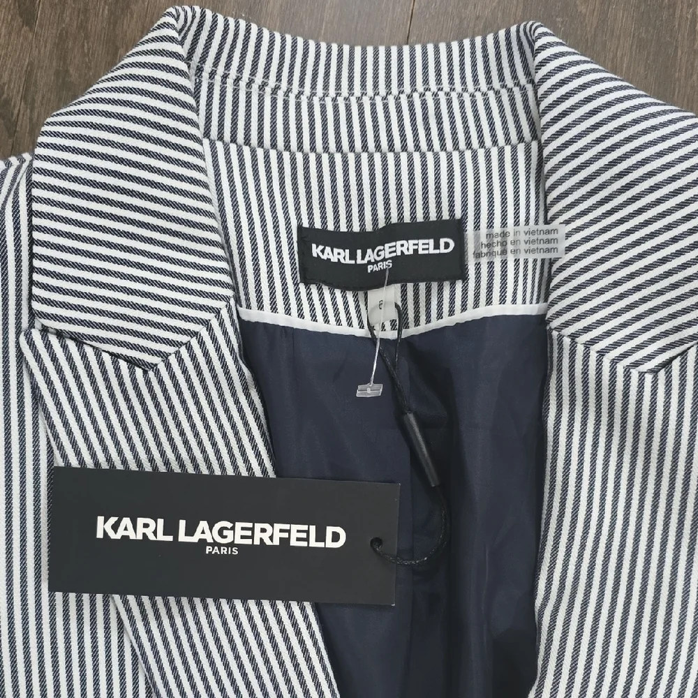 Karl Lagerfeld NWT Pinstripe Blazer Size 6 Women's - Picture 5 of 5